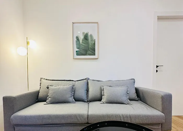 Lala New And Beautiful Apartament *
